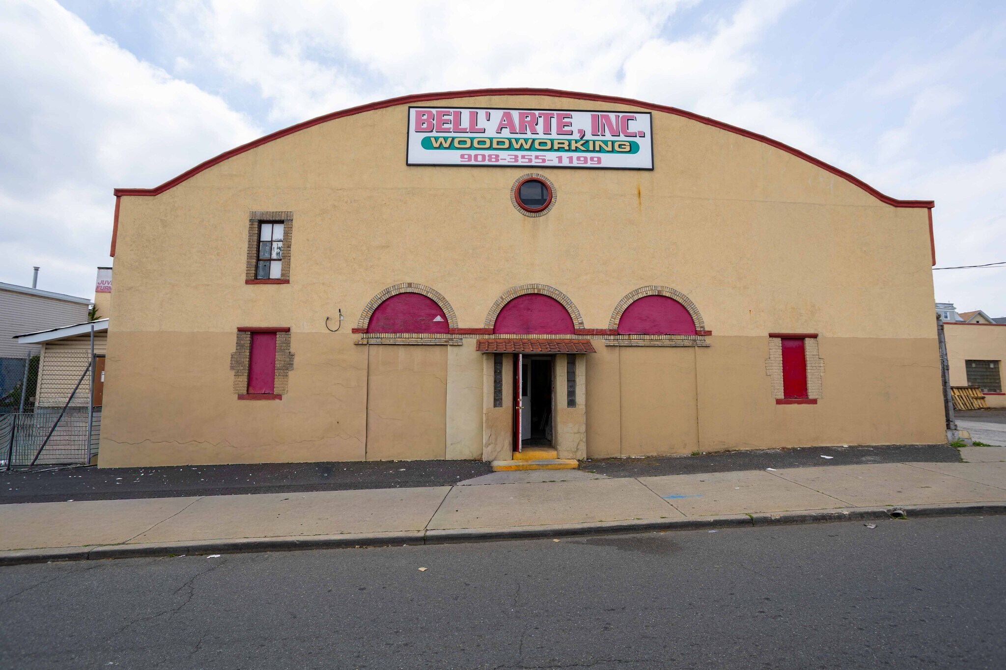 10-24 W Mravlag Pl, Elizabeth, NJ à vendre Photo du bâtiment- Image 1 de 18