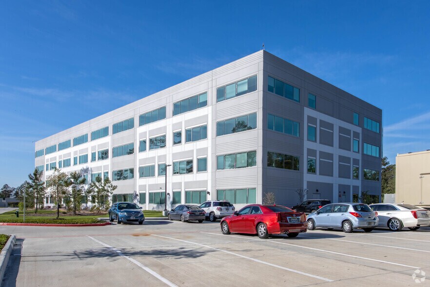 8770 New Trails Dr, The Woodlands, TX à louer - Photo du bâtiment - Image 2 de 3