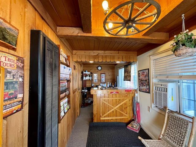 1701 Alger Ave, Cody, WY for sale - Building Photo - Image 3 of 14