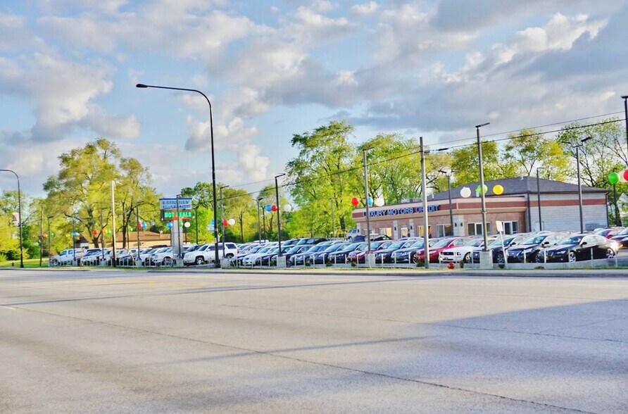 7146 S Harlem Ave, Bridgeview, IL à vendre - Photo principale - Image 1 de 1