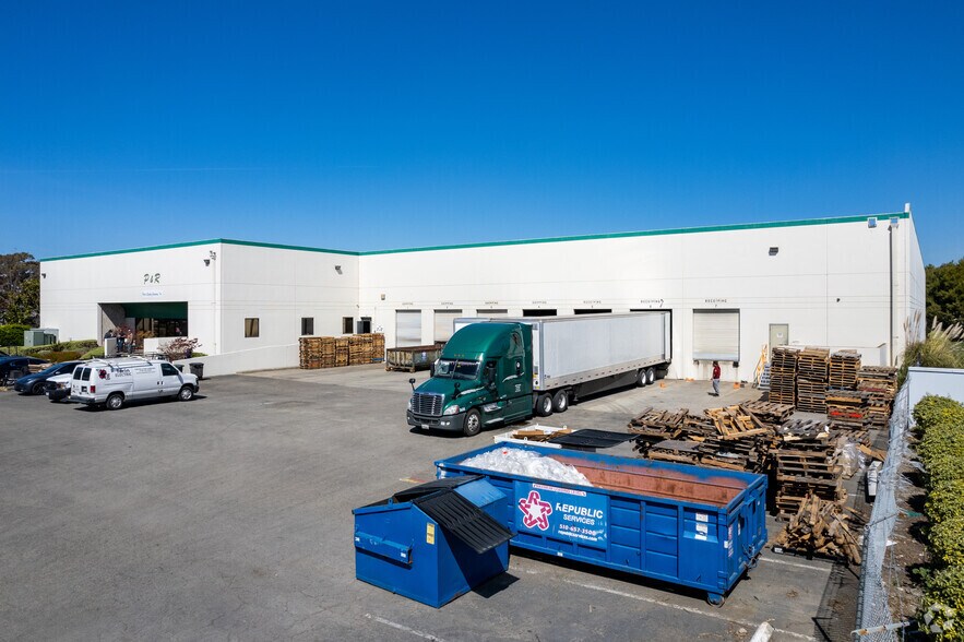 2975 Volpey Way, Union City, CA à louer - Photo principale - Image 1 de 5