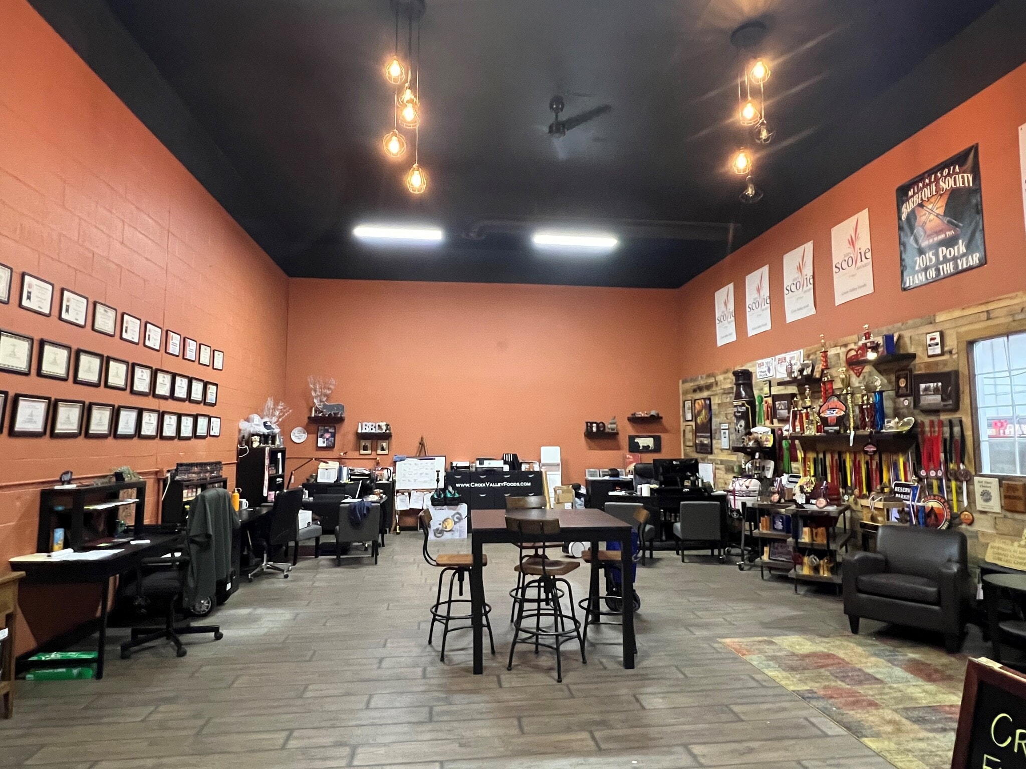 650 Brakke Dr, Hudson, WI for lease Interior Photo- Image 1 of 7