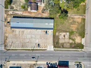 310 E Davis St, Conroe, TX - Aerial  map view - Image1