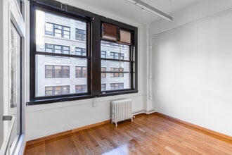 134 W 29th St, New York, NY à louer Photo intérieure- Image 2 de 8