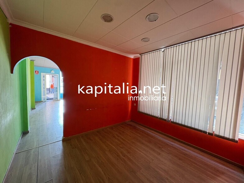 Retail in Xàtiva, Valencia for sale - Interior Photo - Image 3 of 12