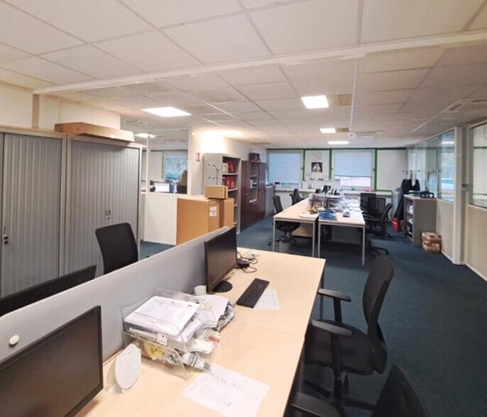 Office in Labège for lease - Building Photo - Image 2 of 6