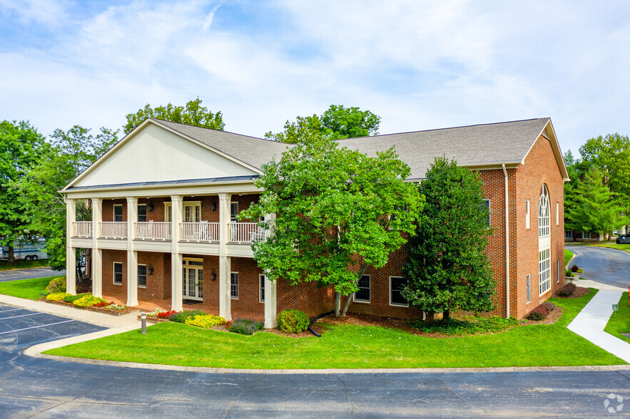 5203 Maryland Way, Brentwood, TN for lease - Building Photo - Image 1 of 7