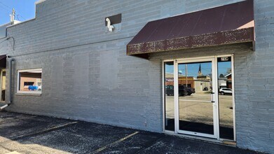 216 S 3rd St, Watertown, WI for lease Interior Photo- Image 1 of 11