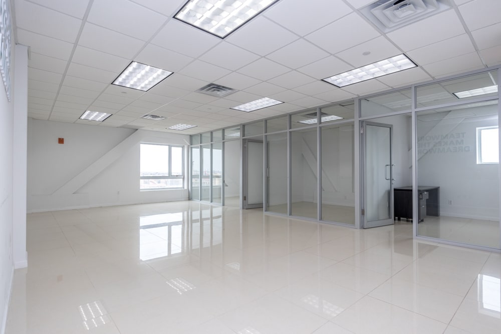 136-33 37th Ave, Flushing, NY 11354 - Unit 8C -  - Interior Photo - Image 1 of 4