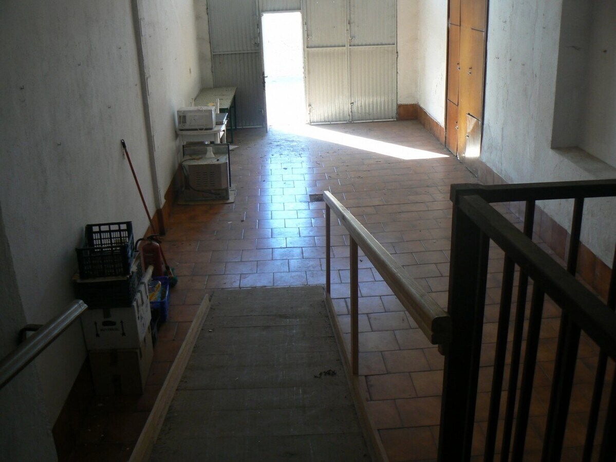 Cuéllar, SEG 40200 -  -  - Interior Photo - Image 1 of 12