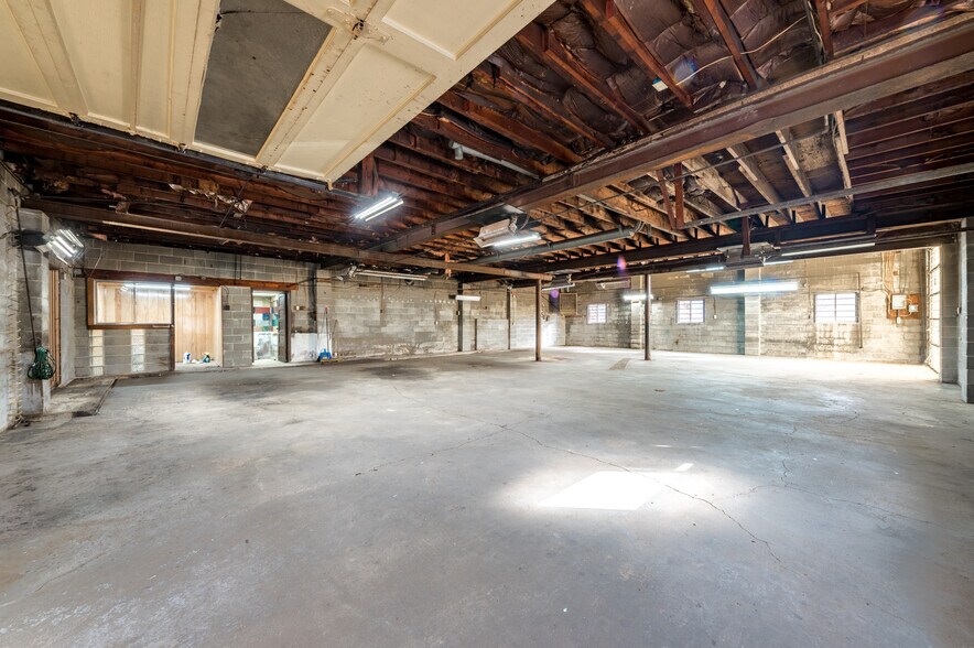 1535 Sabraton Ave, Morgantown, WV à louer - Photo du bâtiment - Image 3 de 23
