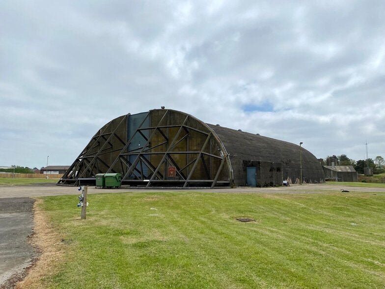 Camp Rd, Upper Heyford à louer - Photo du bâtiment - Image 1 de 4