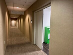 1577 E Chevy Chase Dr, Glendale, CA for lease Lobby- Image 1 of 8