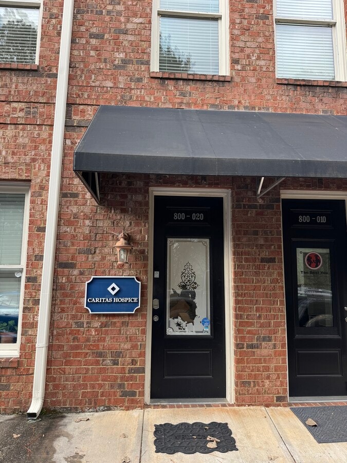 800 Old Dawson Village Rd E, Dawsonville, GA 30534 - Unité 020 - - Photo intérieure - Image 1 of 9