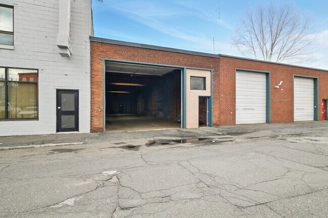 More details for 420 Race St, Holyoke, MA - Flex, Industrial for Lease