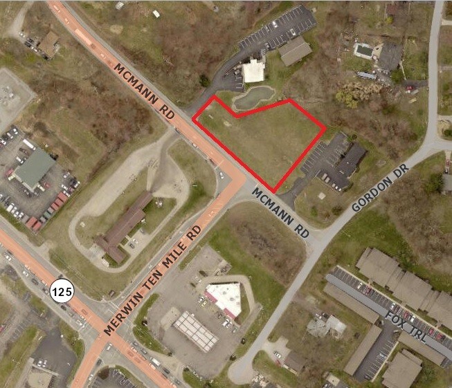 3856 McMann Rd, Cincinnati, OH à louer - Photo du bâtiment - Image 3 de 5