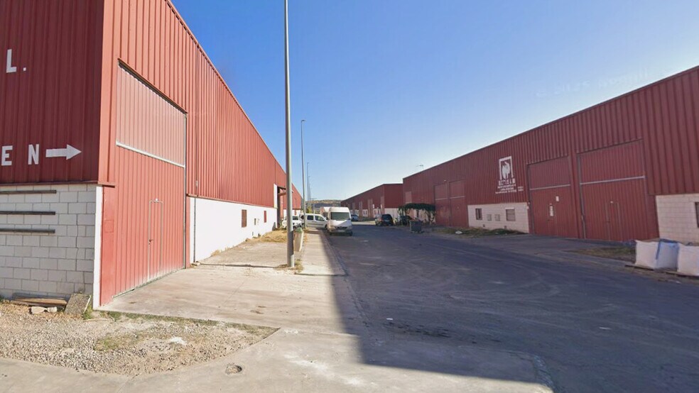 Textil, Navalmoral de la Mata, Cáceres for sale - Building Photo - Image 1 of 3