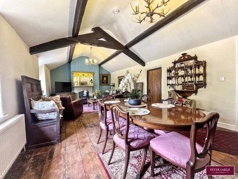 Glan-Yr-Afon Rd, Holywell for sale - Interior Photo - Image 2 of 28