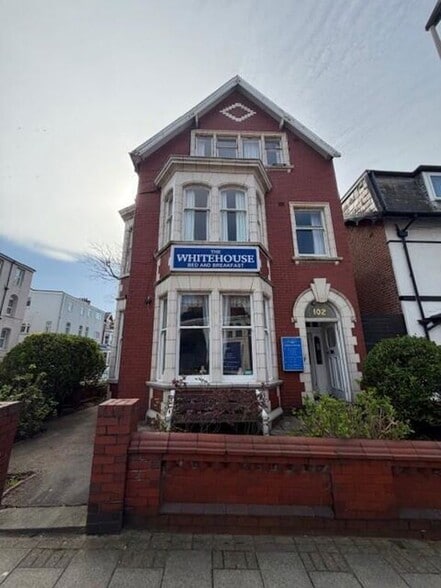 102 Adelaide St, Blackpool à vendre - Photo du bâtiment - Image 1 de 12