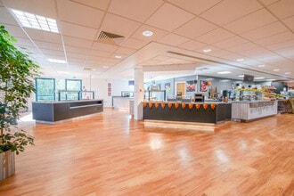 Penner Rd, Havant for lease Interior Photo- Image 2 of 8