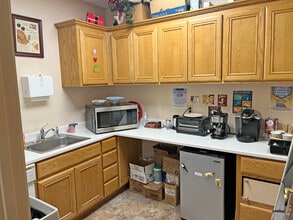 830 Denbeste Ct, Windsor, CA for lease Interior Photo- Image 2 of 13