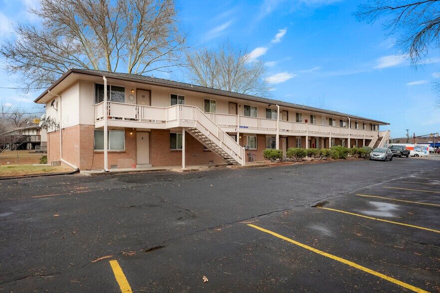 10542 W 63rd Pl, Arvada, CO à vendre - Photo du bâtiment - Image 2 de 25