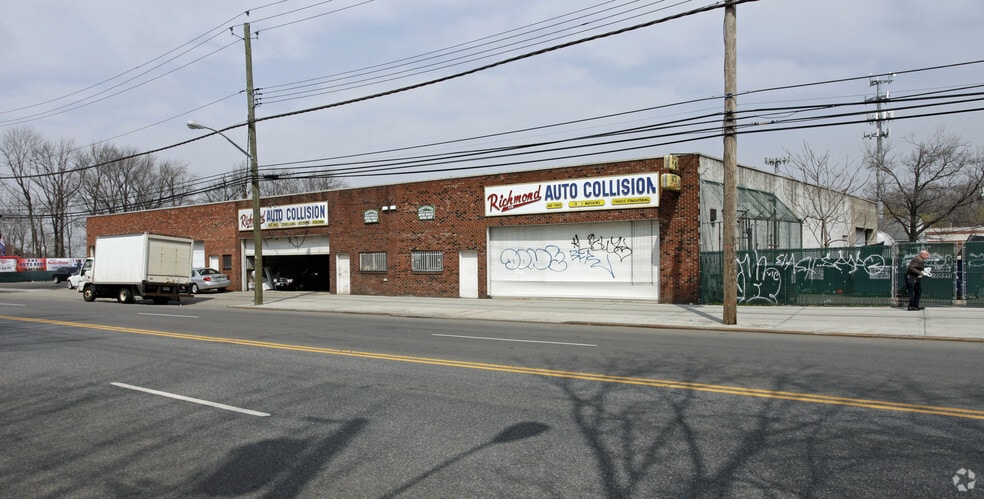 2391 Forest Ave, Staten Island, NY for sale - Primary Photo - Image 1 of 3