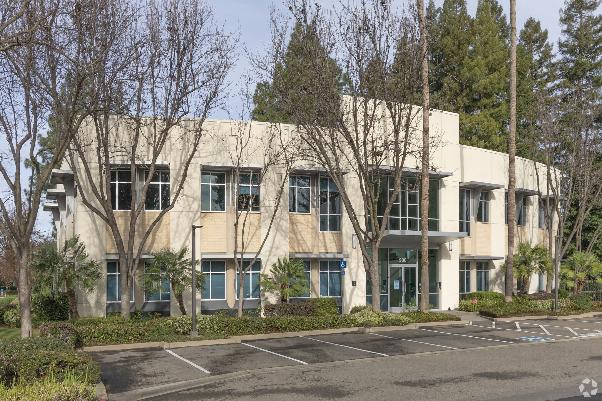 900 University Ave, Sacramento, CA à vendre Photo principale- Image 1 de 1