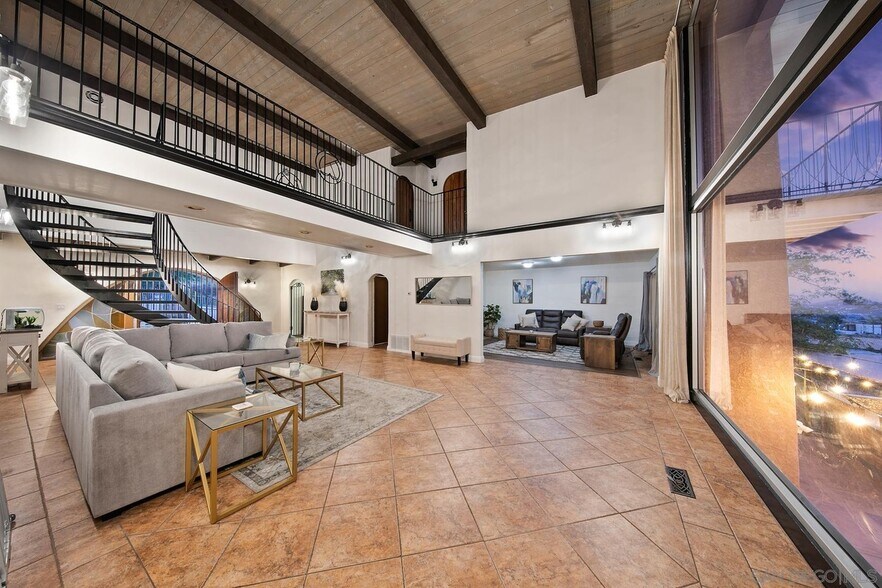 4310 Mount Helix Highlands Dr, La Mesa, CA à vendre - Photo intérieure - Image 1 de 1