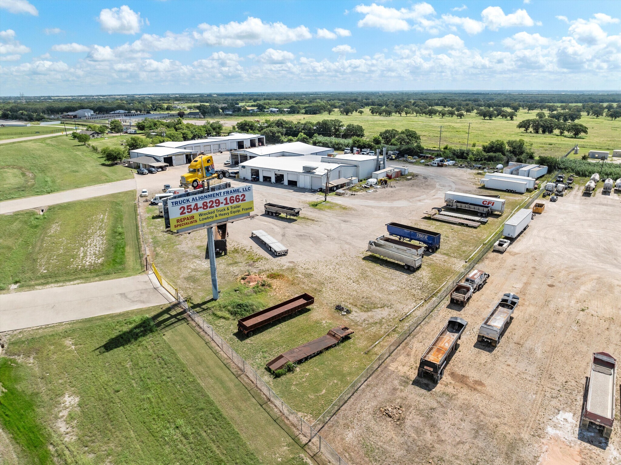 1188 N McLennan Dr, Elm Mott, TX à vendre Photo principale- Image 1 de 1