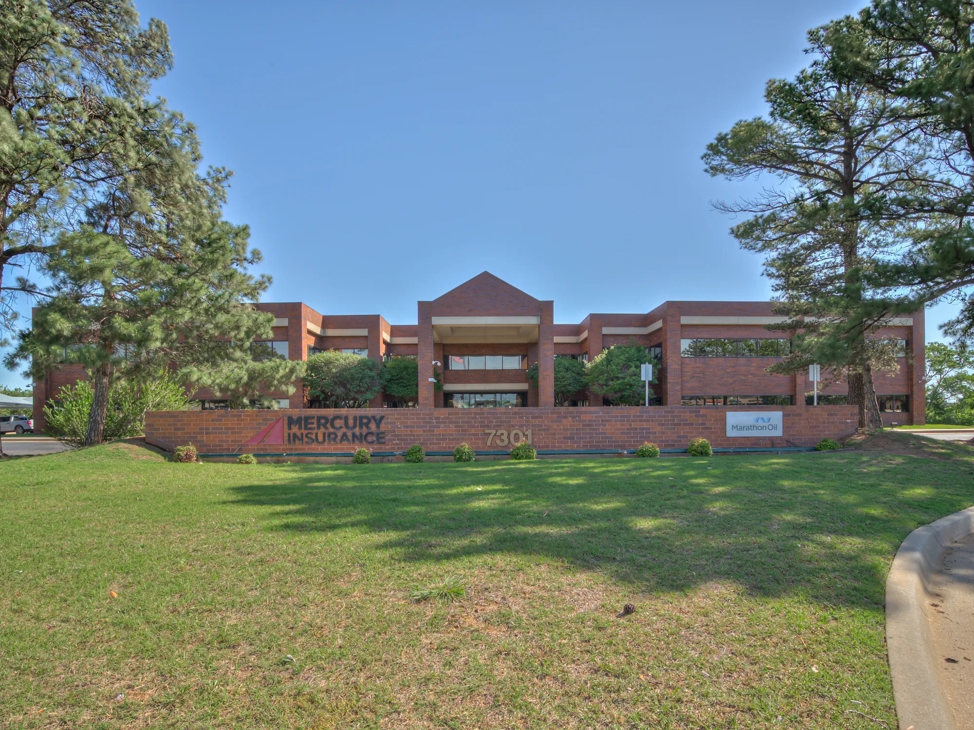 7301 NW Expressway, Oklahoma City, OK à louer Photo principale- Image 1 de 25