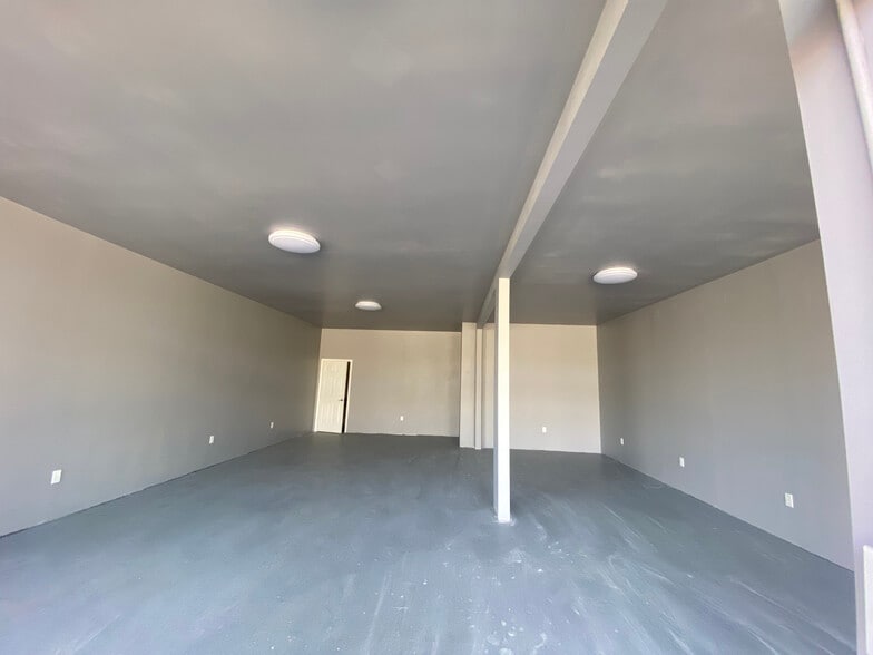 22820 Interstate 45, Spring, TX for lease - Interior Photo - Image 3 of 7