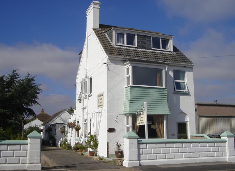 114 Victoria Rd, Mablethorpe for sale - Primary Photo - Image 1 of 17