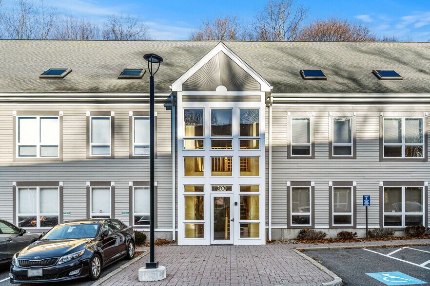 491 Maple St, Danvers, MA for lease - Building Photo - Image 3 of 5