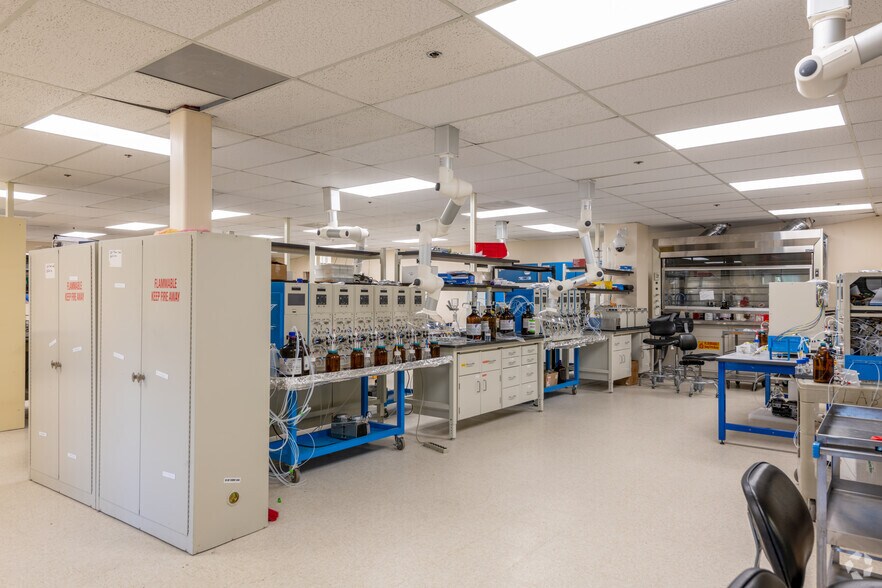 700 Technology Park Dr, Billerica, MA à louer - Photo intérieure - Image 2 de 16