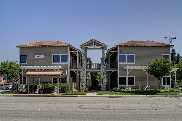 1025-1095 Bonita Ave, La Verne, CA for lease Primary Photo- Image 1 of 12