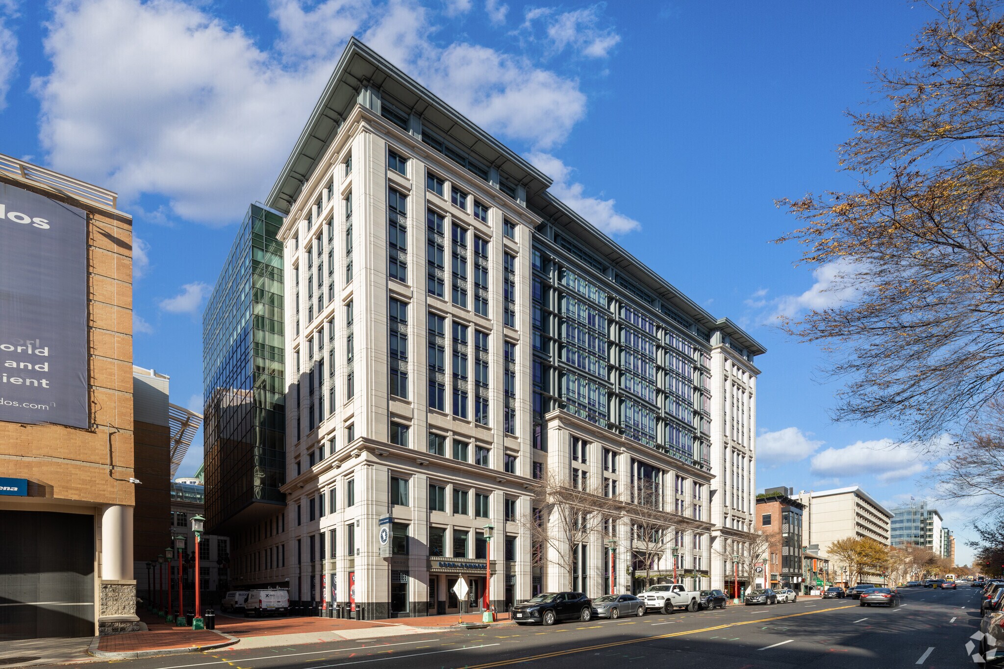 700 6th St NW, Washington, DC à louer Photo du bâtiment- Image 1 de 7