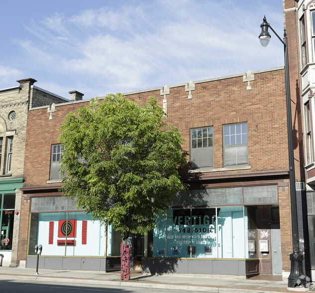 127-133 Division Ave S, Grand Rapids, MI for lease - Building Photo - Image 2 of 3