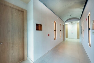 6141 Sunset Dr, South Miami, FL for lease Interior Photo- Image 2 of 17