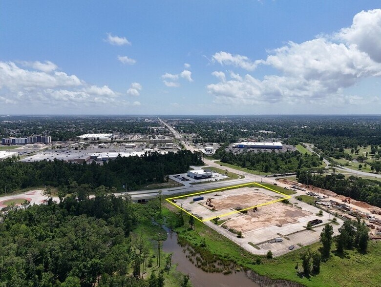 2995 Lauberge Ave, Lake Charles, LA for sale - Primary Photo - Image 1 of 2