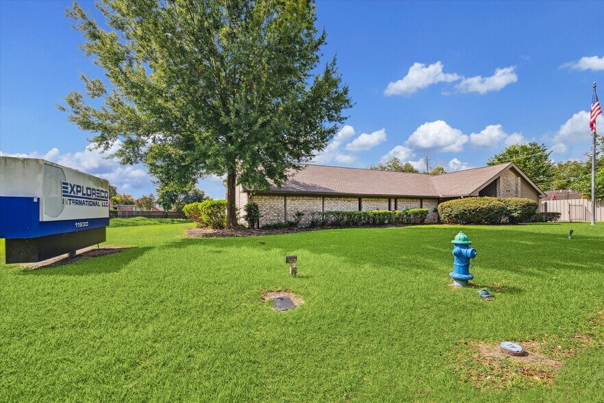 11930 Sam Houston Pky, Houston, TX à vendre - Photo du bâtiment - Image 3 de 13