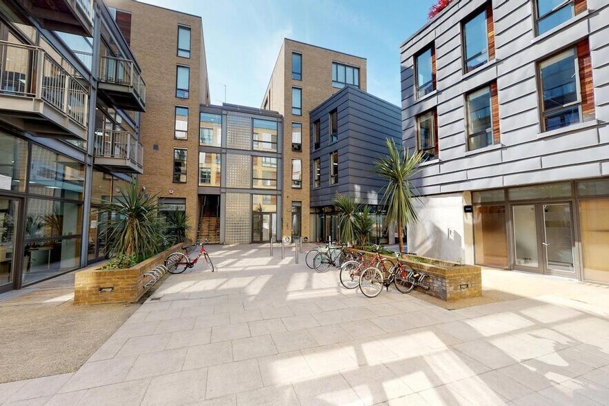 7-15 Drysdale St, Londres à louer - Photo du bâtiment - Image 1 de 78