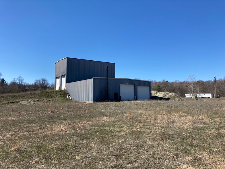 1680 Plum Valley Rd NE, Mancelona, MI for sale - Building Photo - Image 2 of 6