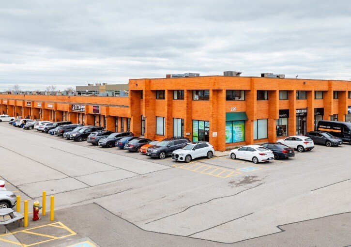 220 Wyecroft Rd, Oakville, ON for sale Building Photo- Image 1 of 1