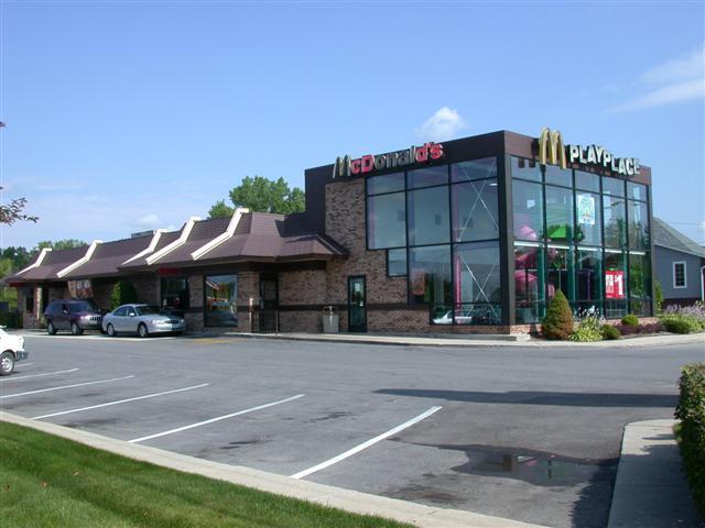 6658 River Rd, Marine City, MI à vendre - Photo du bâtiment - Image 2 de 3
