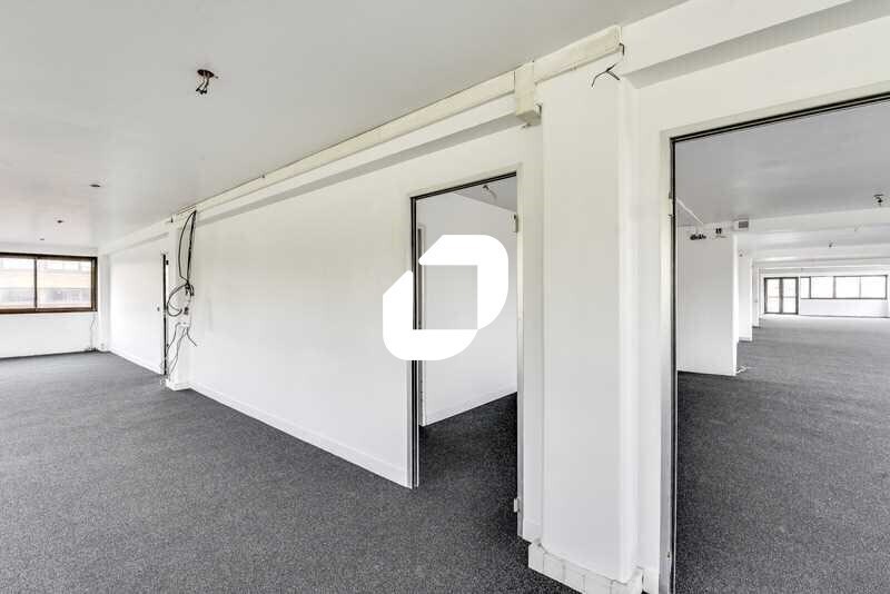 Office in Palaiseau for lease - Interior Photo - Image 3 of 11