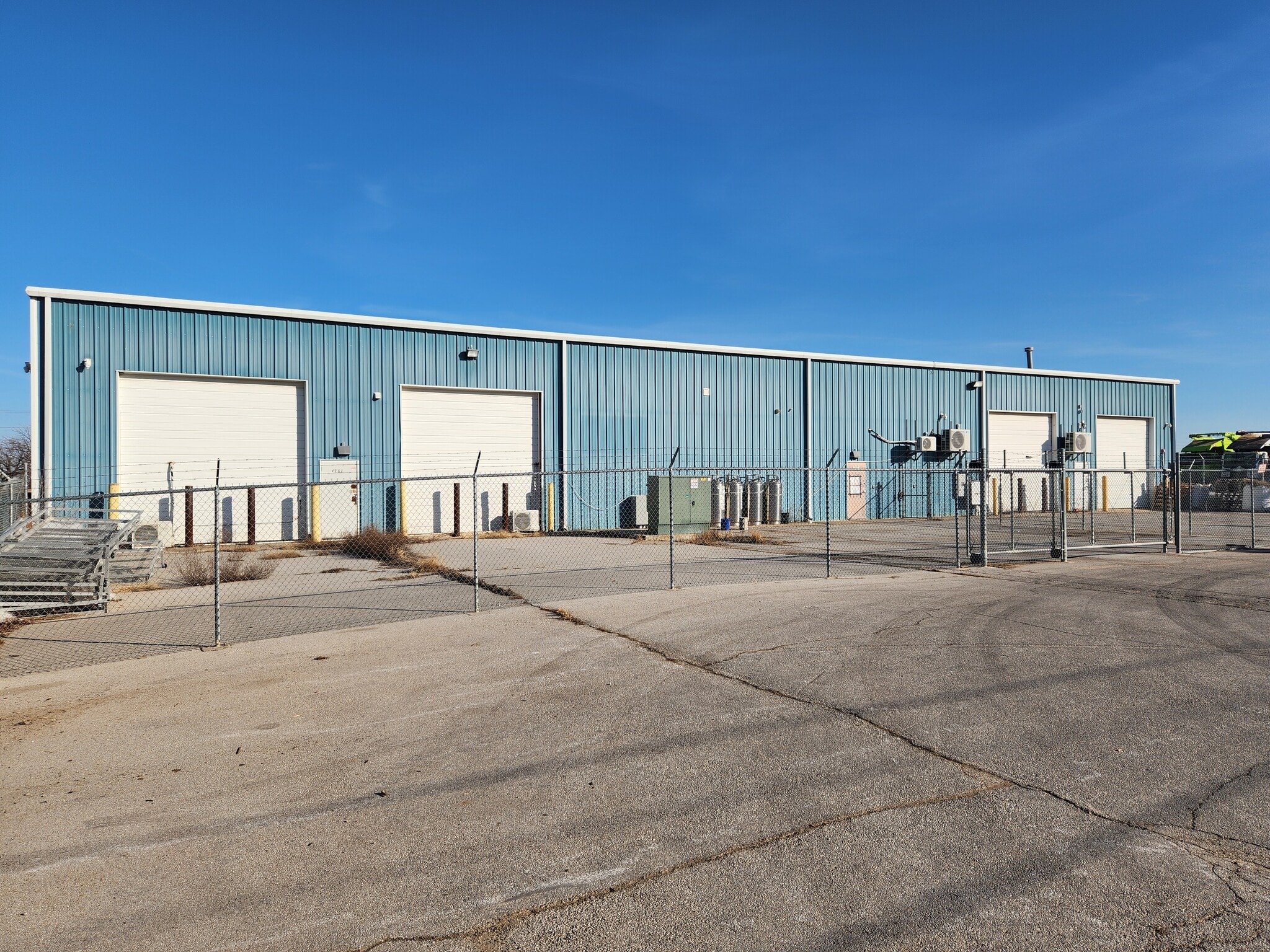 5627-5629 S 107th East Ave, Tulsa, OK for lease Primary Photo- Image 1 of 6