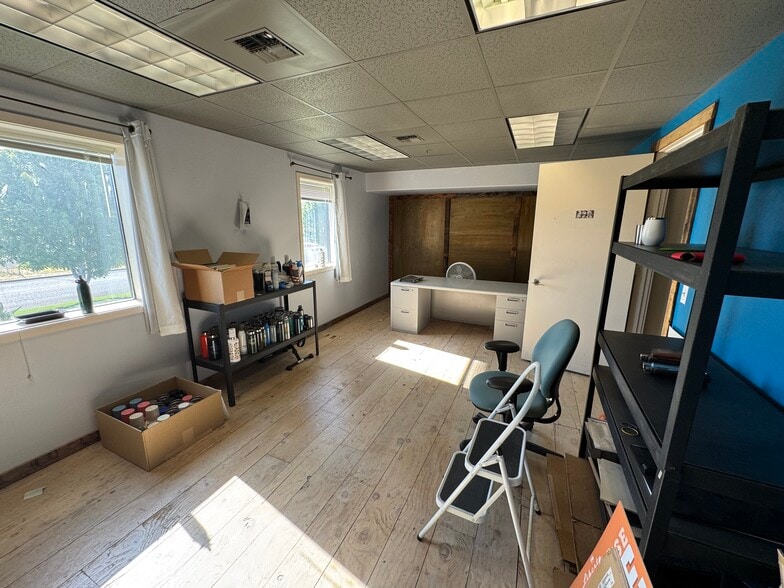 2900 Sutherland Dr, Union Gap, WA for lease - Interior Photo - Image 3 of 17