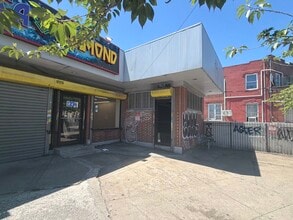 1334 E Gun Hill Rd, Bronx, NY à louer Photo intérieure- Image 1 de 7
