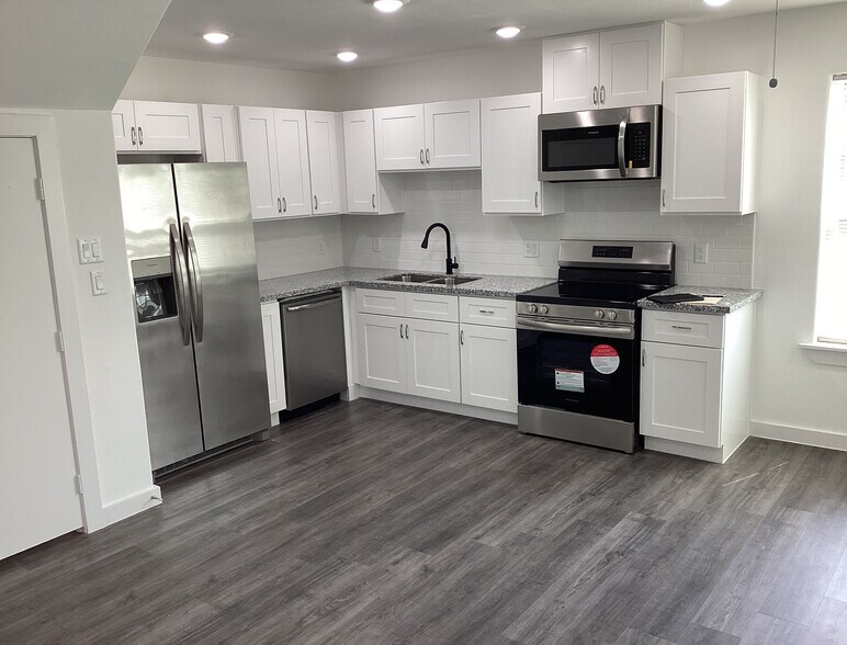 7125 Bywood St, Houston, TX à vendre - Photo du bâtiment - Image 2 de 10